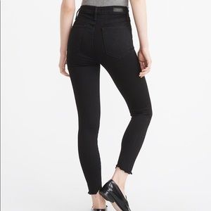 EUC A&F Simone high rise super skinny jean (short)